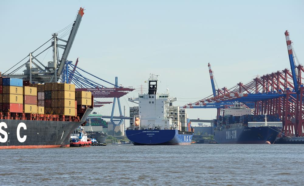 4223 Container Feeder LIBRA SANTA CATARINA im Hamburger Hafen | Schiffsbilder Hamburger Hafen - Schiffsverkehr Elbe